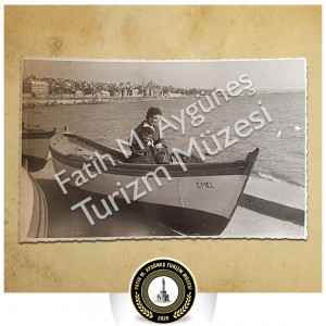 Selimiye Kışla görüntüleri eşliğinde İstanbul Üsküdar Sahili